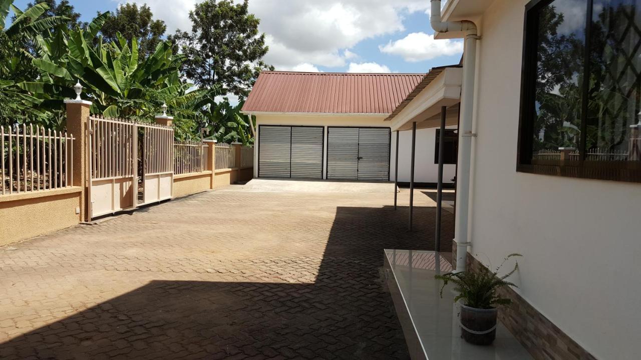 Kilimanjaro Country House Moshi Exteriör bild